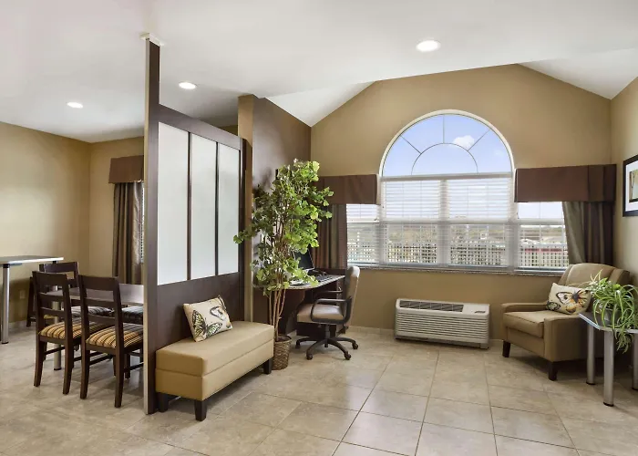 Microtel Inn & Suites By Wyndham Cambridge