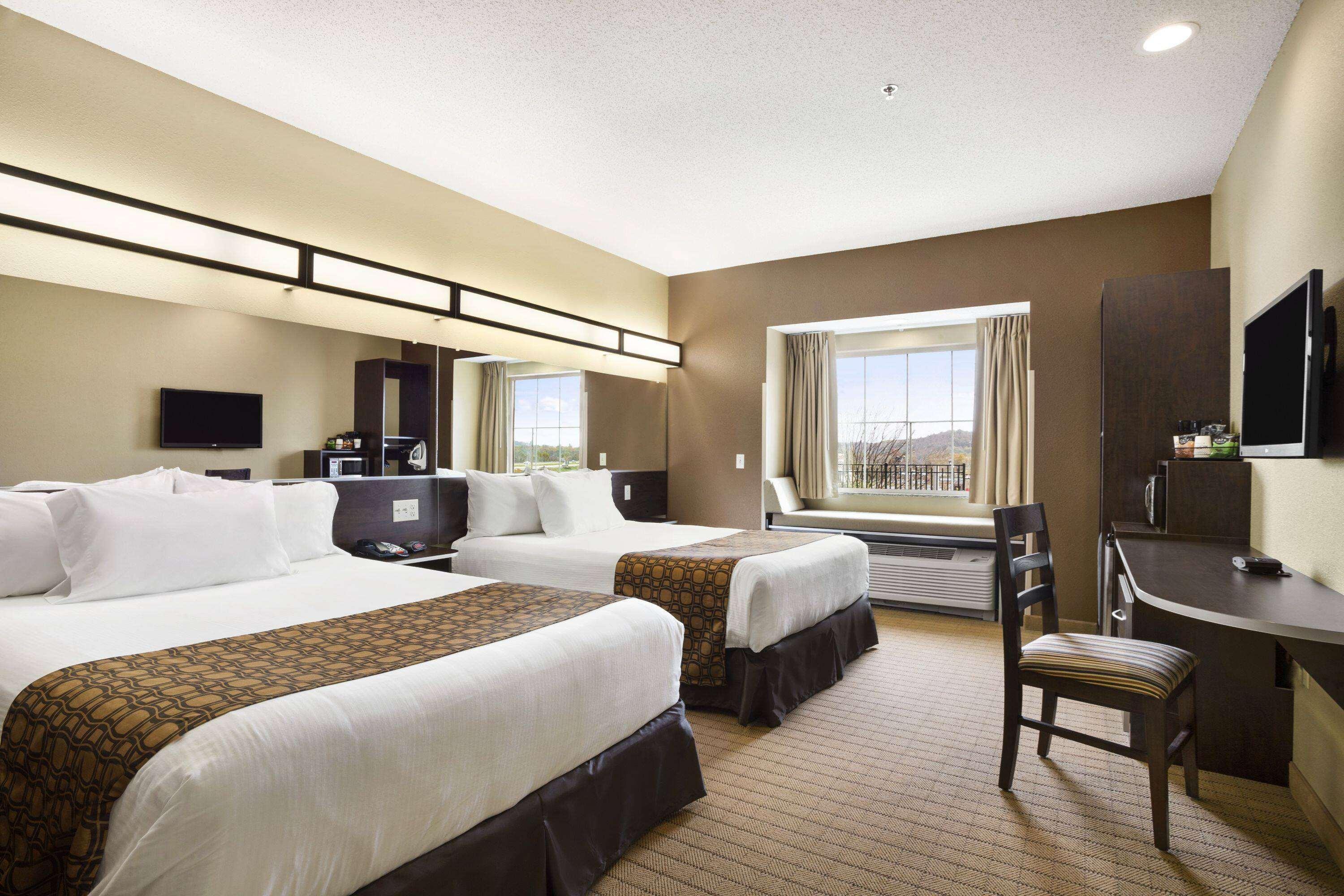 Microtel & By Wyndham 2*